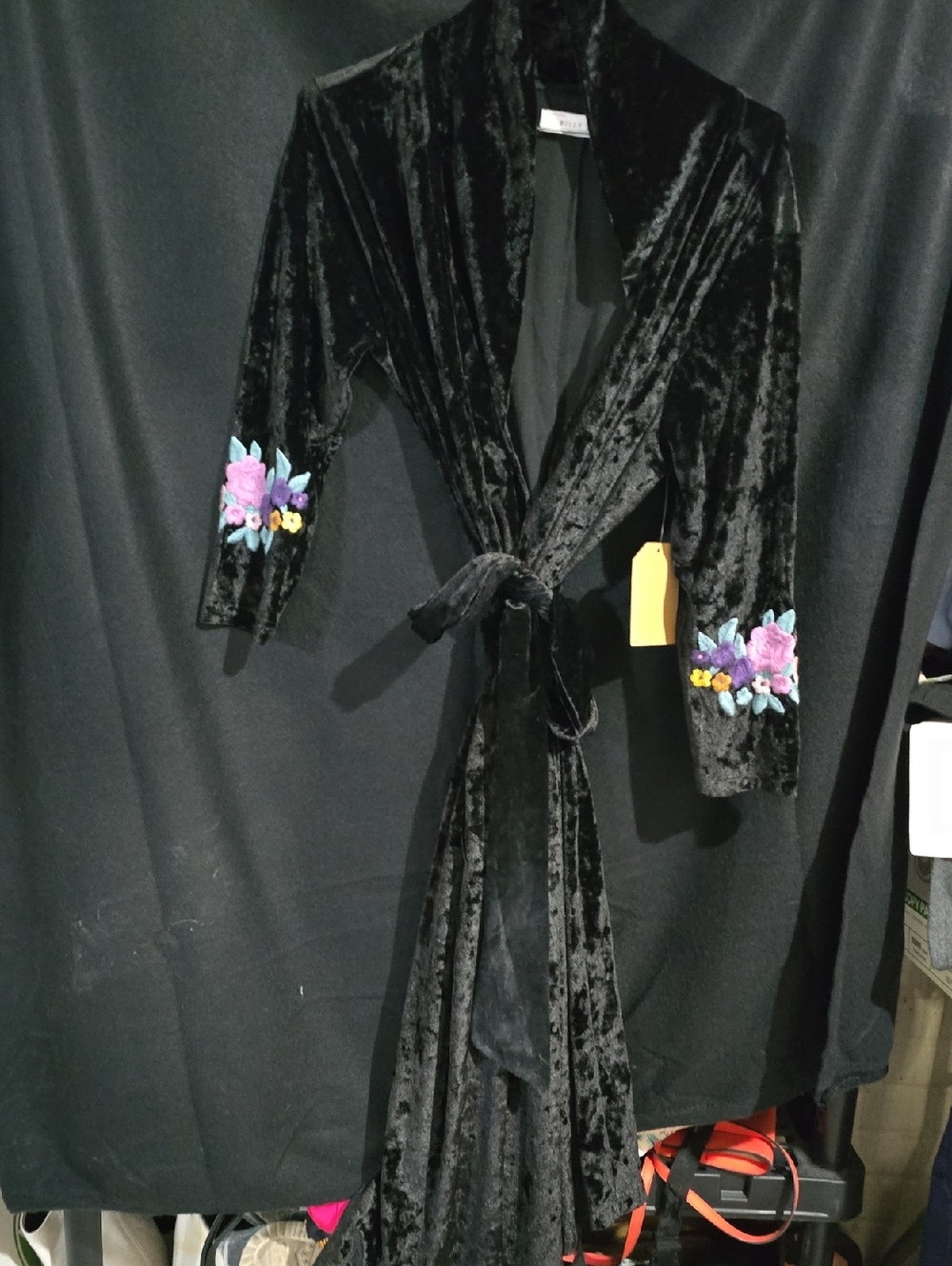 Women's Black Velvet Embroidered Floral Robe - Elegant Tie-Waist Kimono
